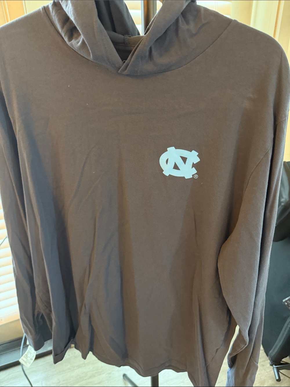 North Carolina Tar Heels Logo Hoodie - Men's Light Blue on Navy
